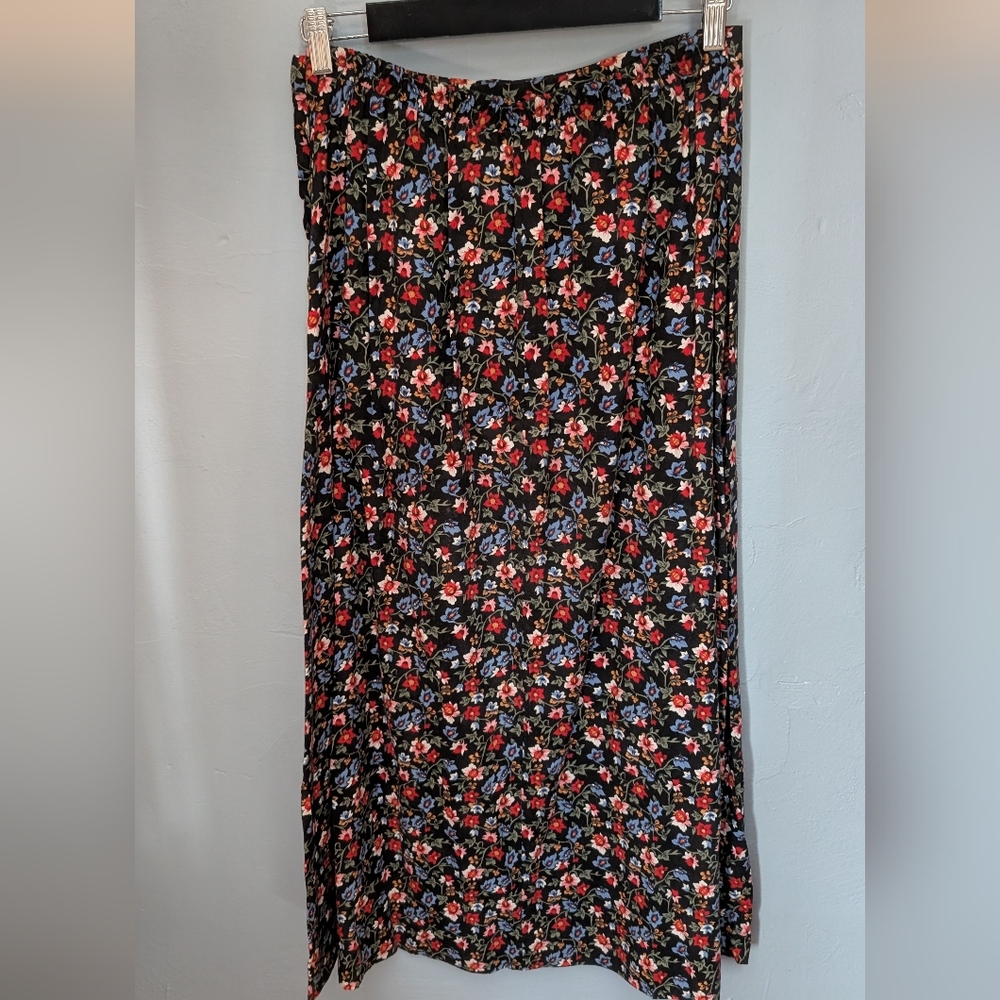 🫰🏼 Vintage Cottagecore Black Floral MoP Button Midi Skirt - Picture 1 of 5